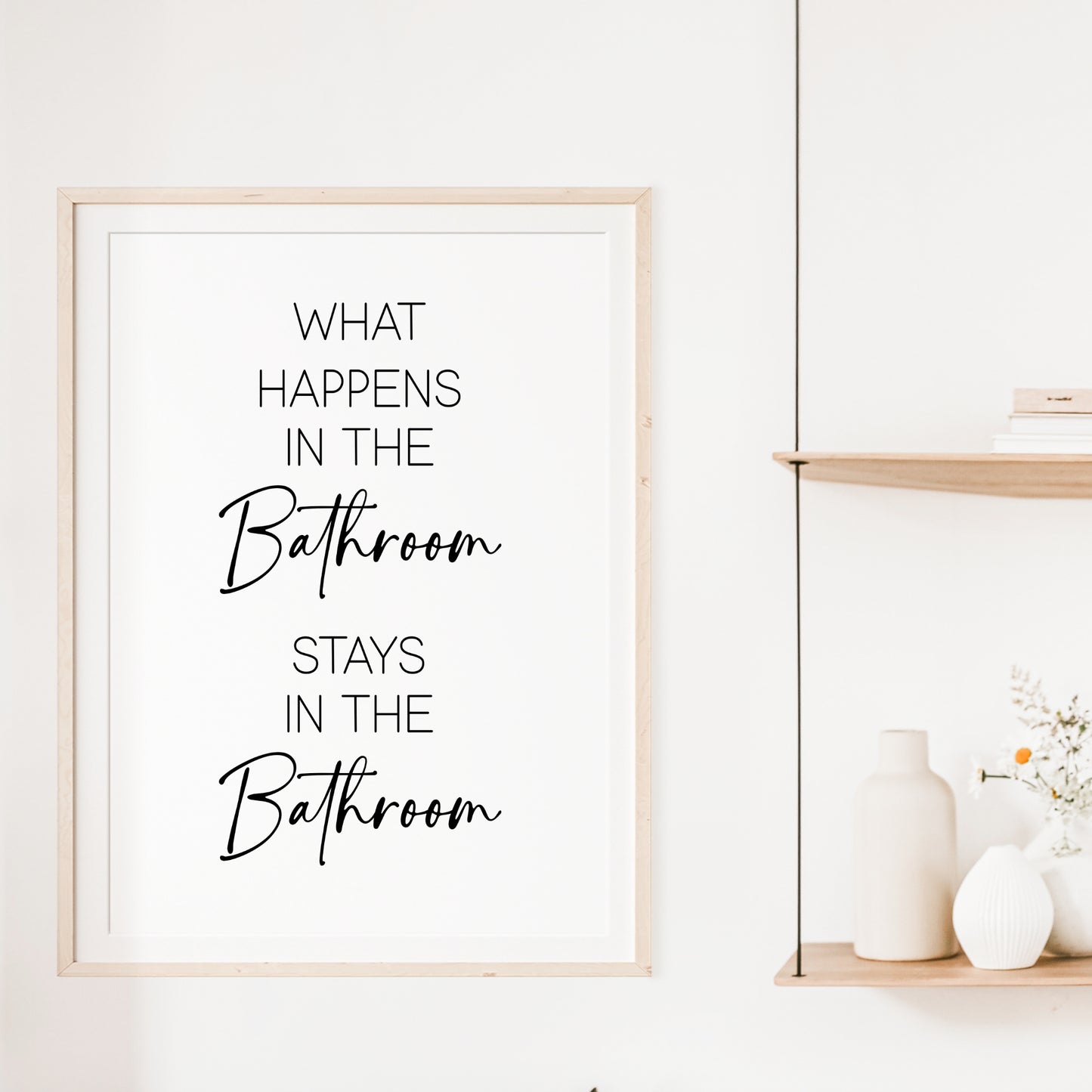 What happens in the Bathroom Poster Badezimmer Toilette Gäste WC lustig Minimalistisch Humor