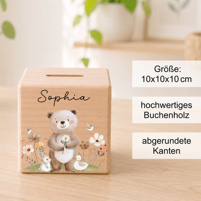 Holzspardose für Kinder mit einem Bär mit Blumen personalisiert mit Namen