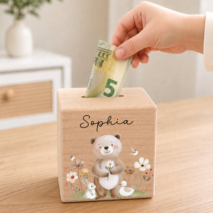 Holzspardose für Kinder mit einem Bär mit Blumen personalisiert mit Namen