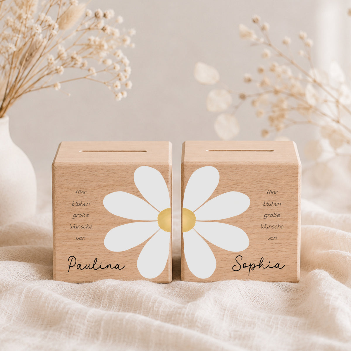 Holzspardosen 2er Set für Zwillinge & Geschwister mit Gänseblümchen personalisiert mit Namen