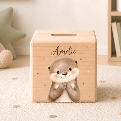 Holzspardose für Kinder personalisiert mit Namen mit Auswahl an Waldtiere Motiven