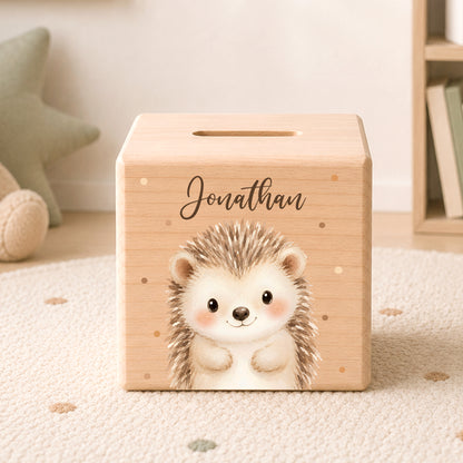 Holzspardose für Kinder personalisiert mit Namen mit Auswahl an Waldtiere Motiven